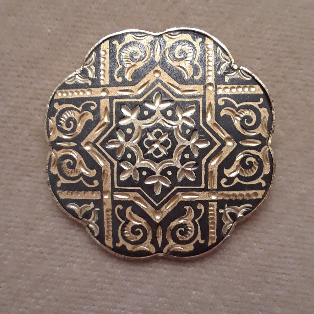 Vintage Spanish Damascene Medallion Brooch